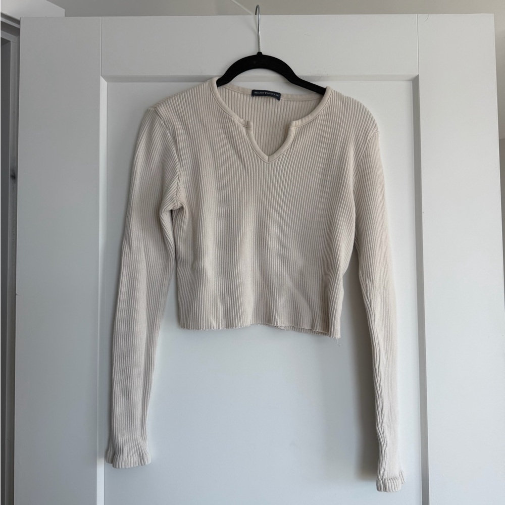 Brandy Melville Cream Ribbed V-Notch Long Sleeve Crop
